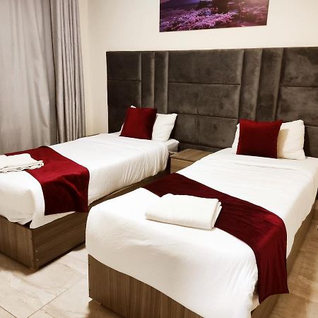 Golden Plaza Hotel Amman Exterior photo
