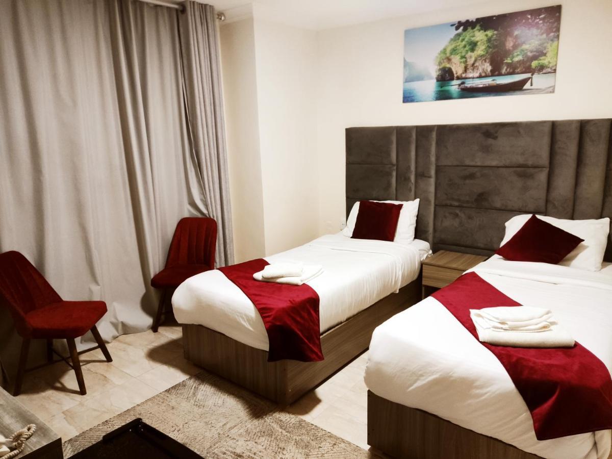 Golden Plaza Hotel Amman Exterior photo