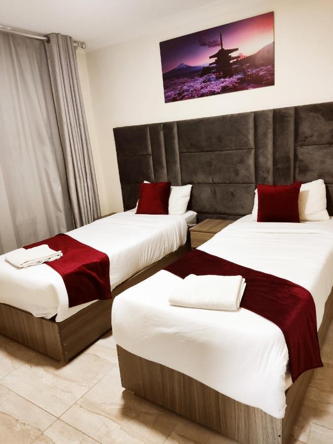 Golden Plaza Hotel Amman Exterior photo