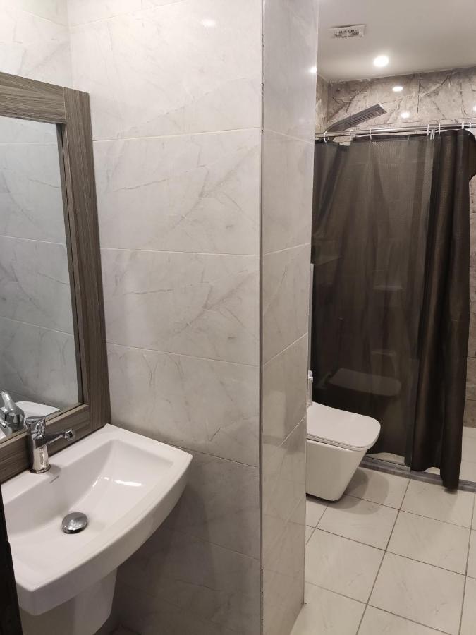 Golden Plaza Hotel Amman Exterior photo